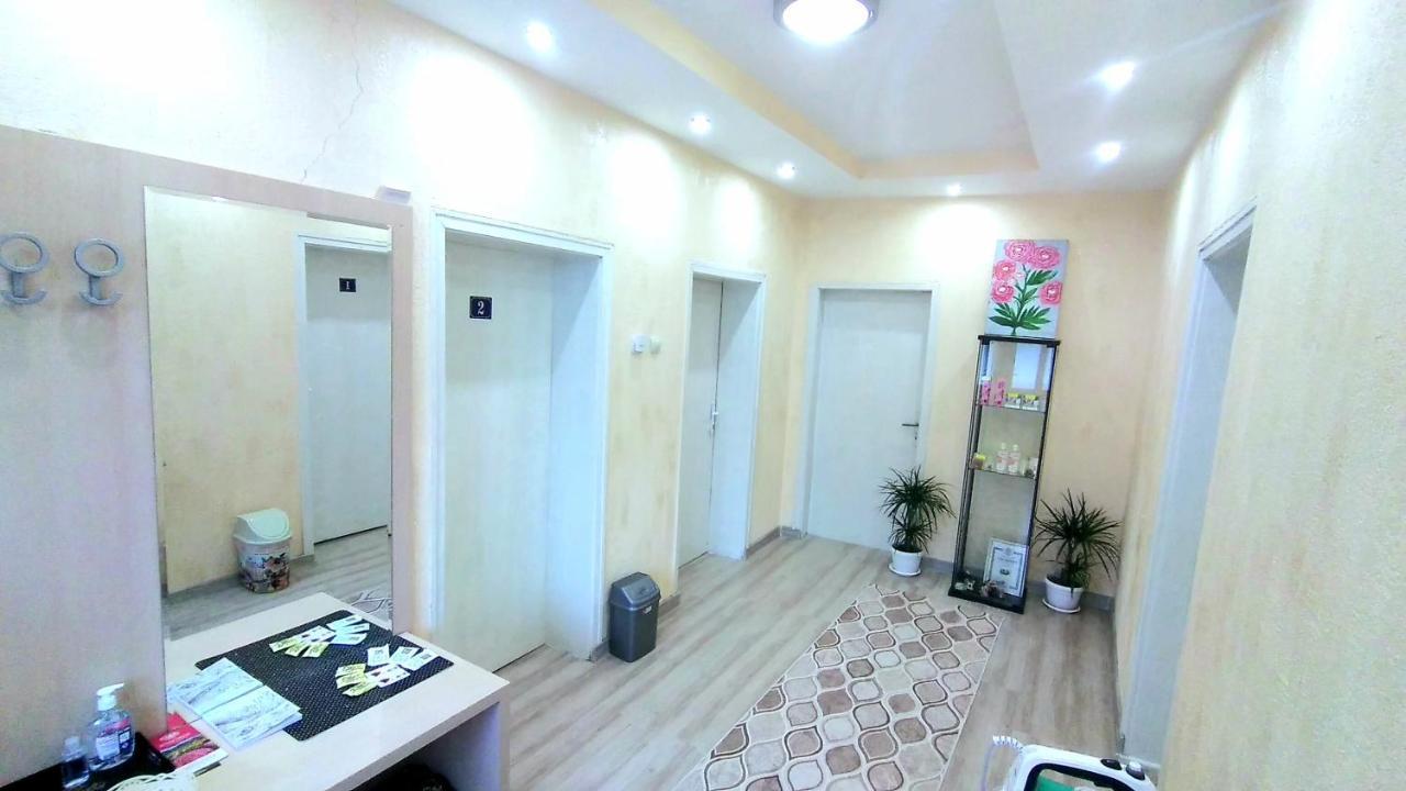 Rose & Water Guest House 帕维尔巴尼亚 外观 照片